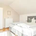 An Den Weinbergen *